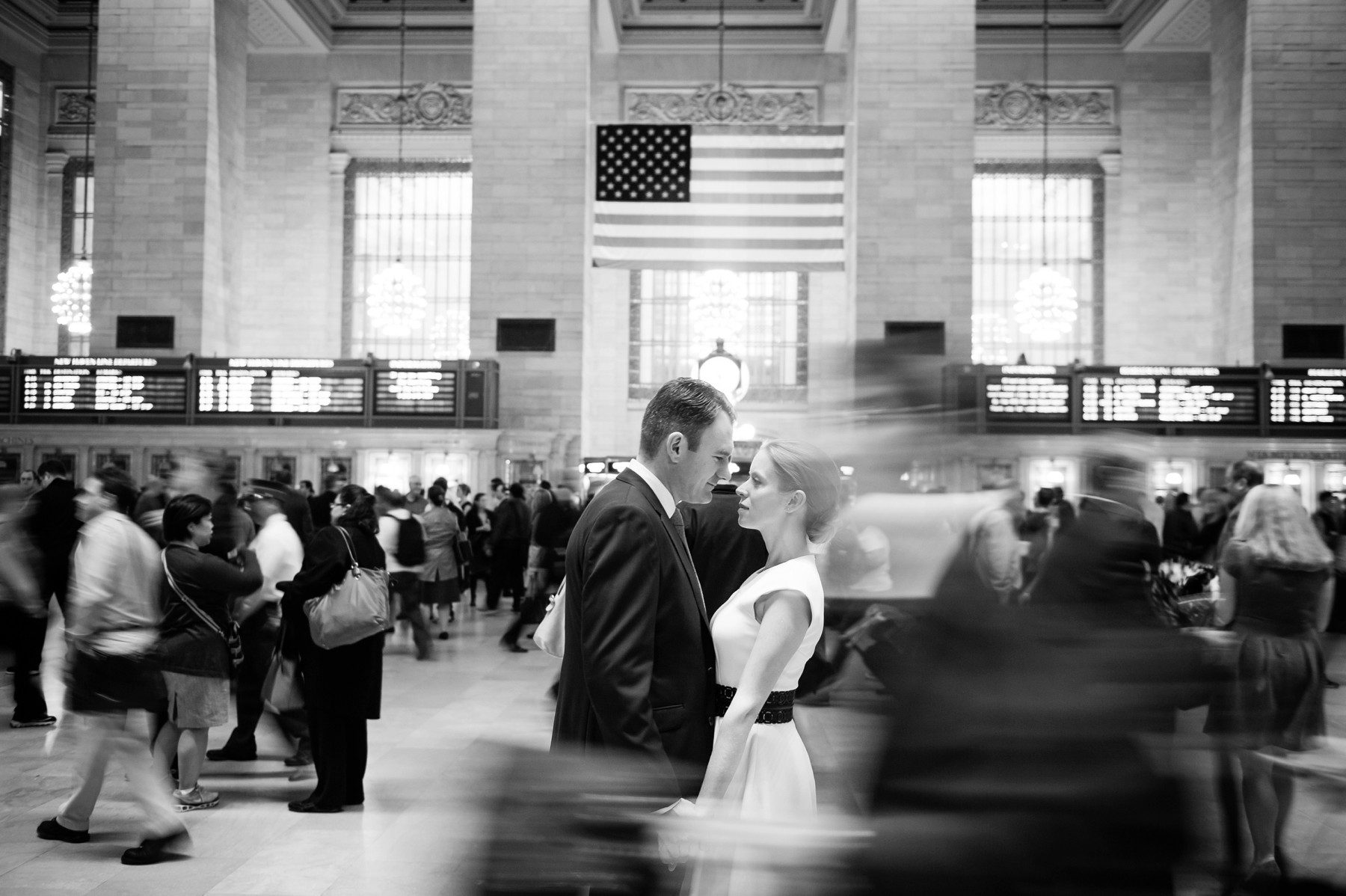 new york elopement sascha reinking photography grand central terminal