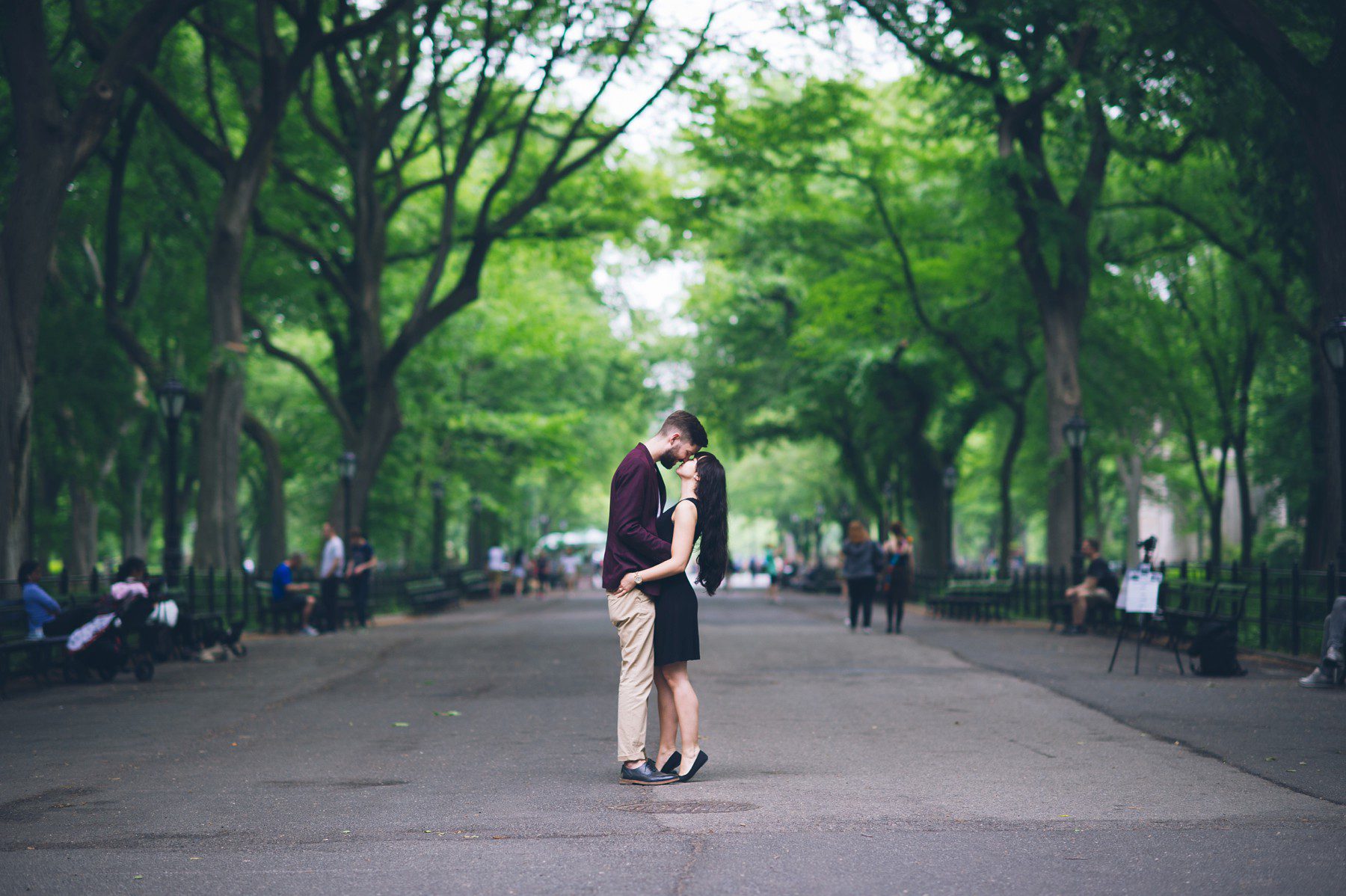 Heiratsantrag proposal New York Central Park mall